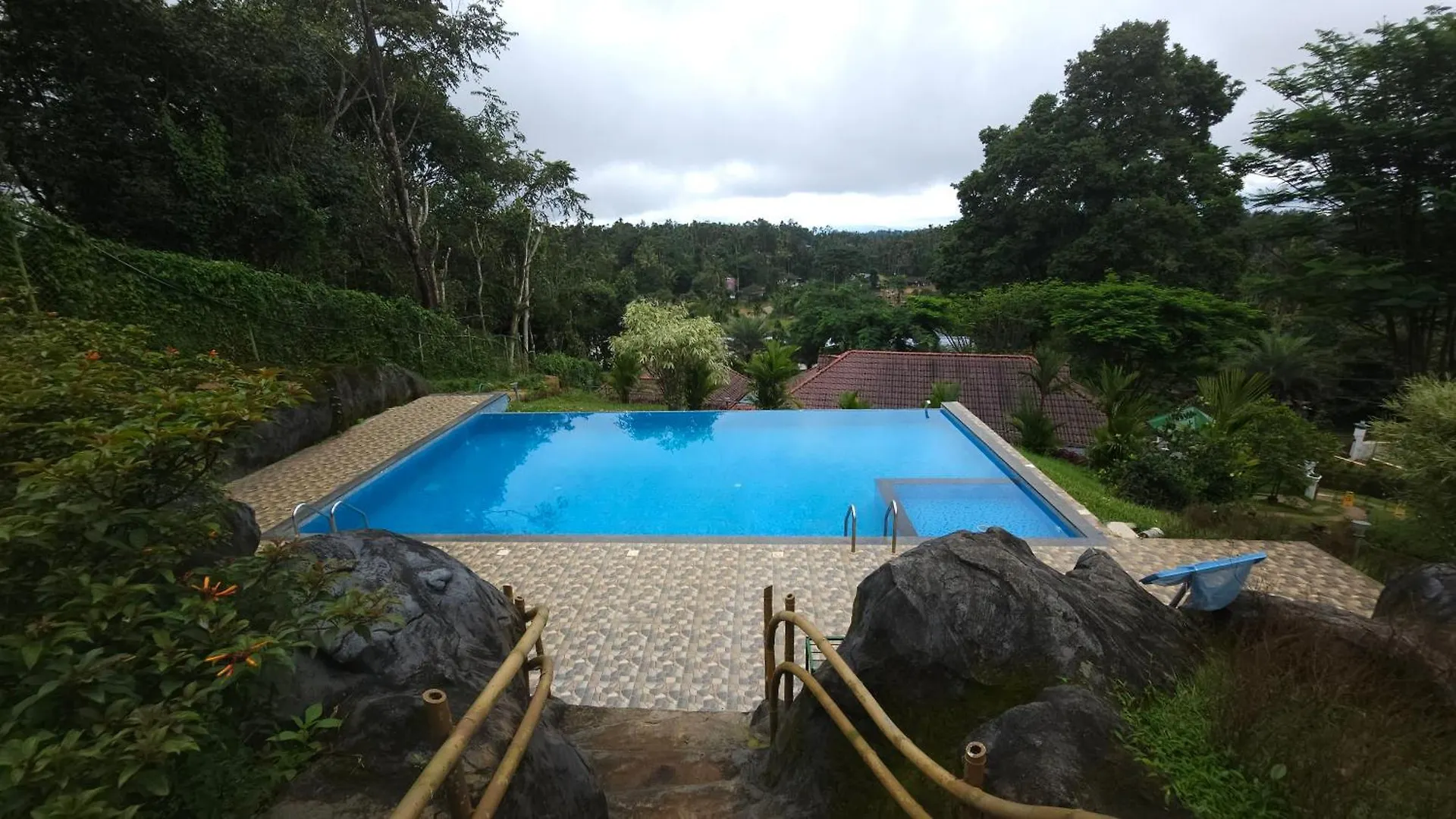 Green Ample Resorts Vaduvanchal 0*,
