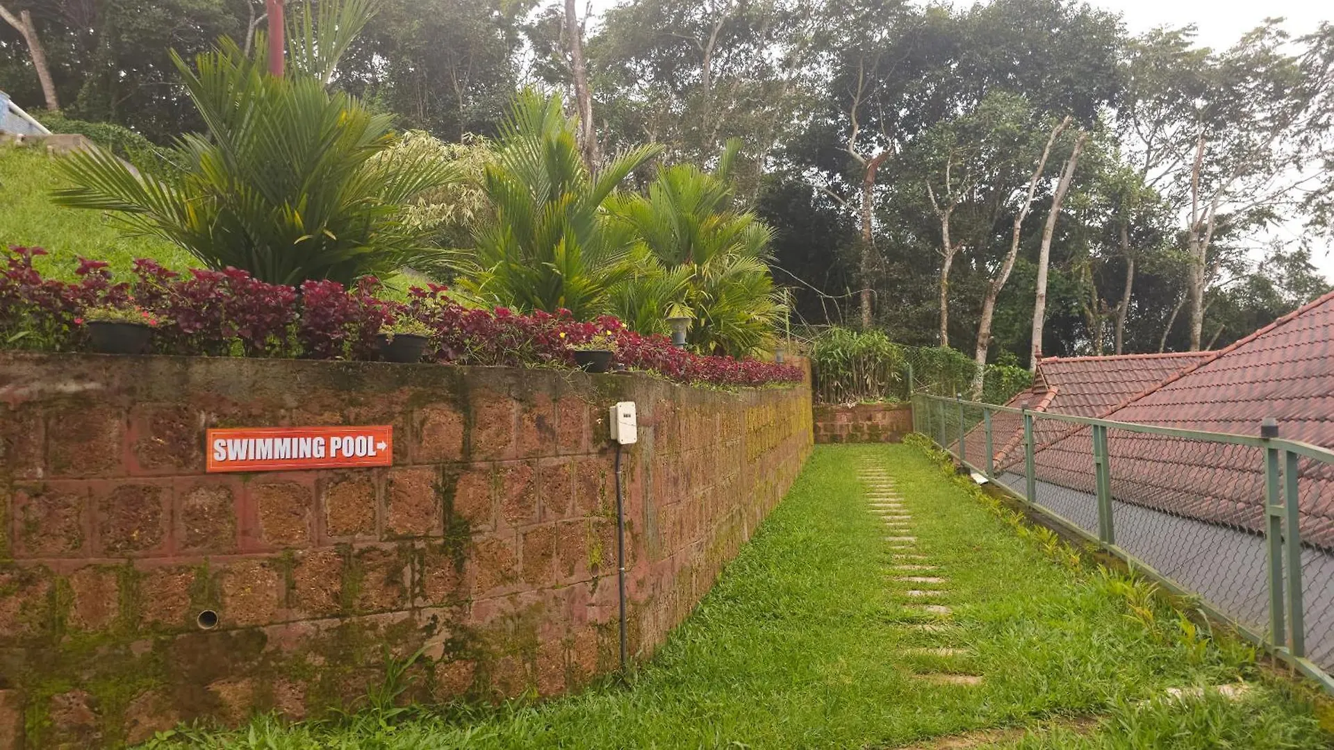Green Ample Resorts Vaduvanchal