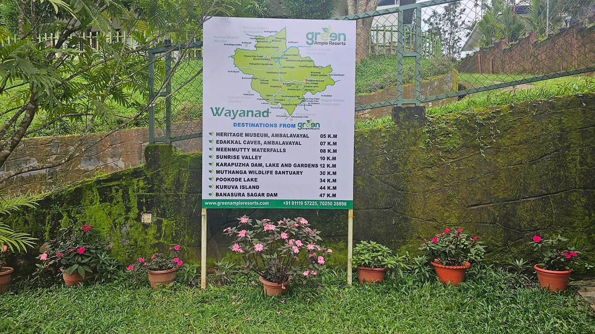 Green Ample Resorts Vaduvanchal Indien