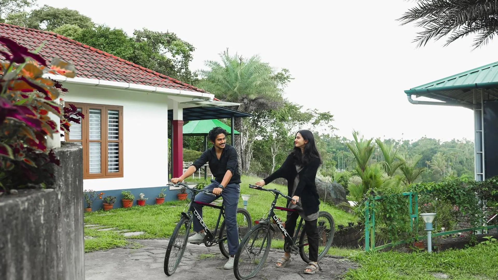 Green Ample Resorts Vaduvanchal Indien